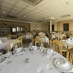 Restaurante La Pineda Konukevi